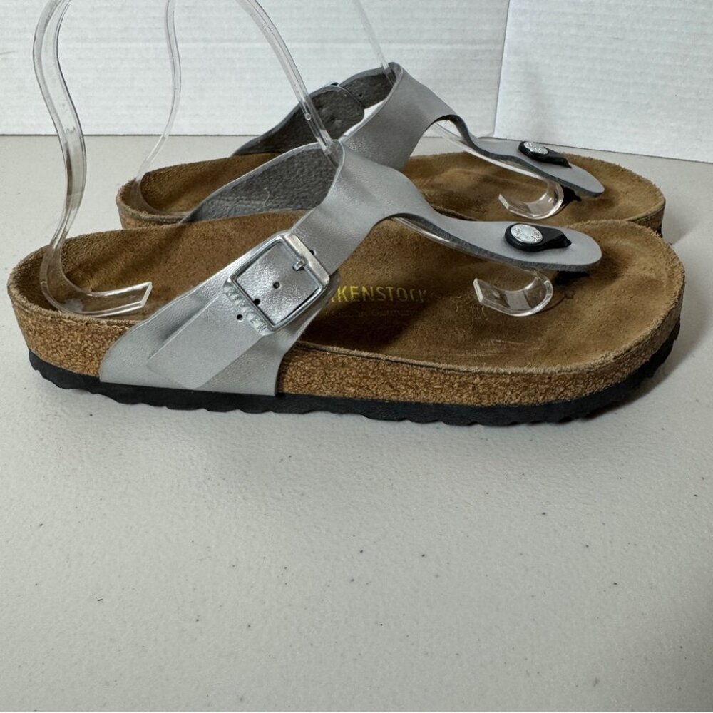 Birkenstock Gizeh Silver Metallic Sandals  Women’s Comfort Summer Shoes Size 40 - Picture 4 of 15